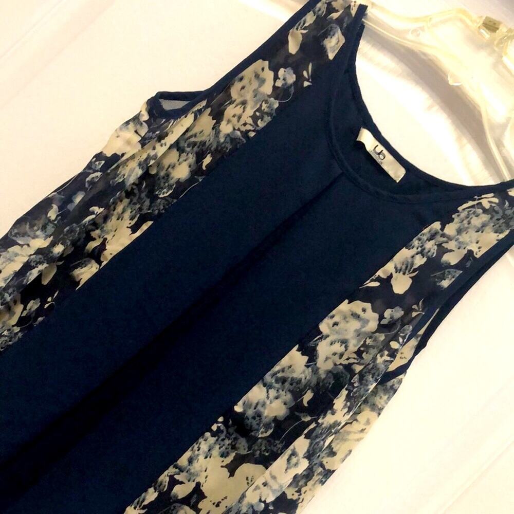 Ya Los Angeles Blue and Cream Floral Tank Top Size Small